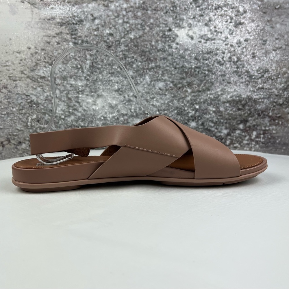 534aub Fitflop Elegant Women's nude Sandals
Size 10 - Picture 7 of 10